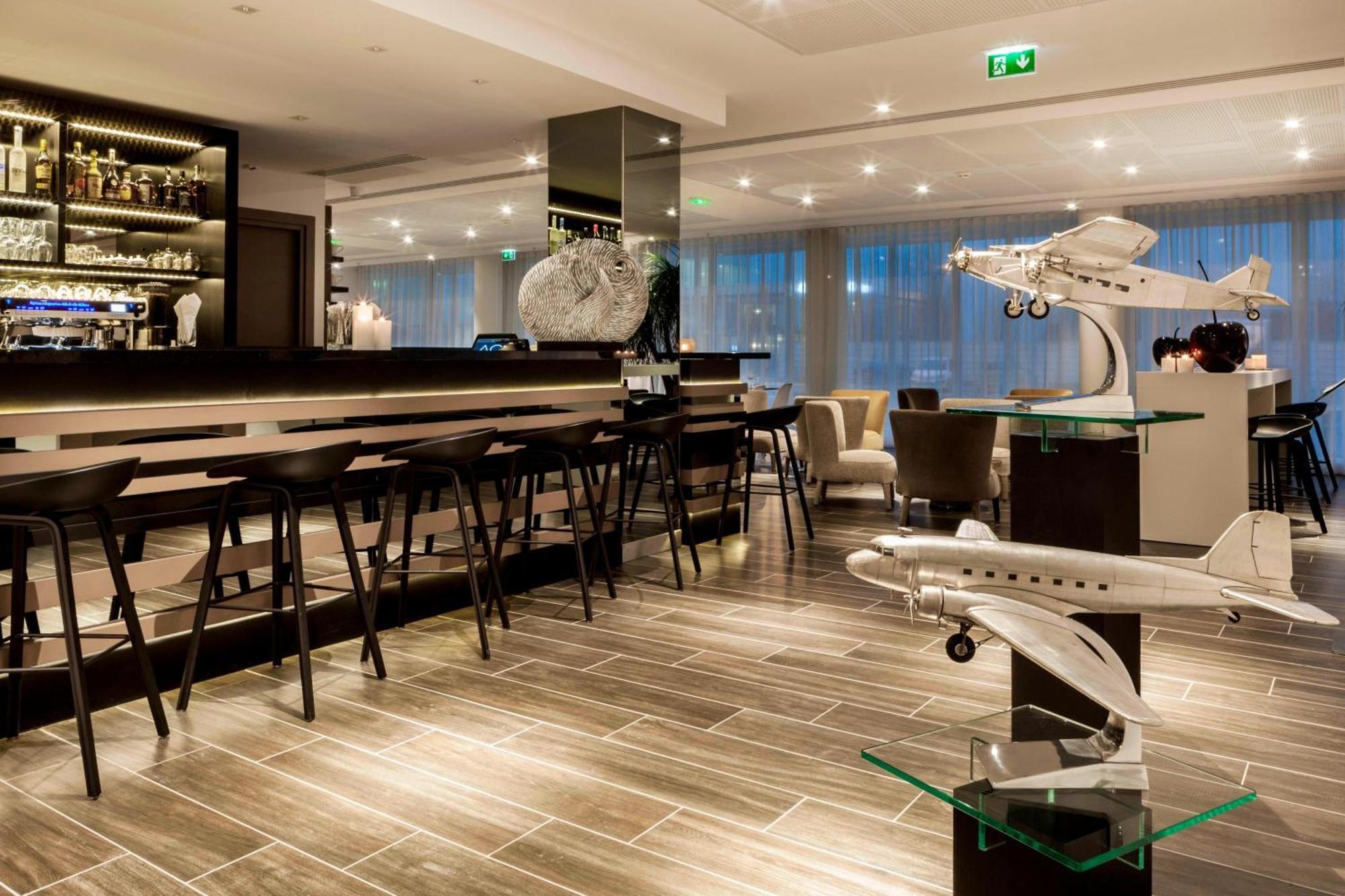 Ac Hotel By Marriott Paris Le Bourget Airport Dugny Exterior foto