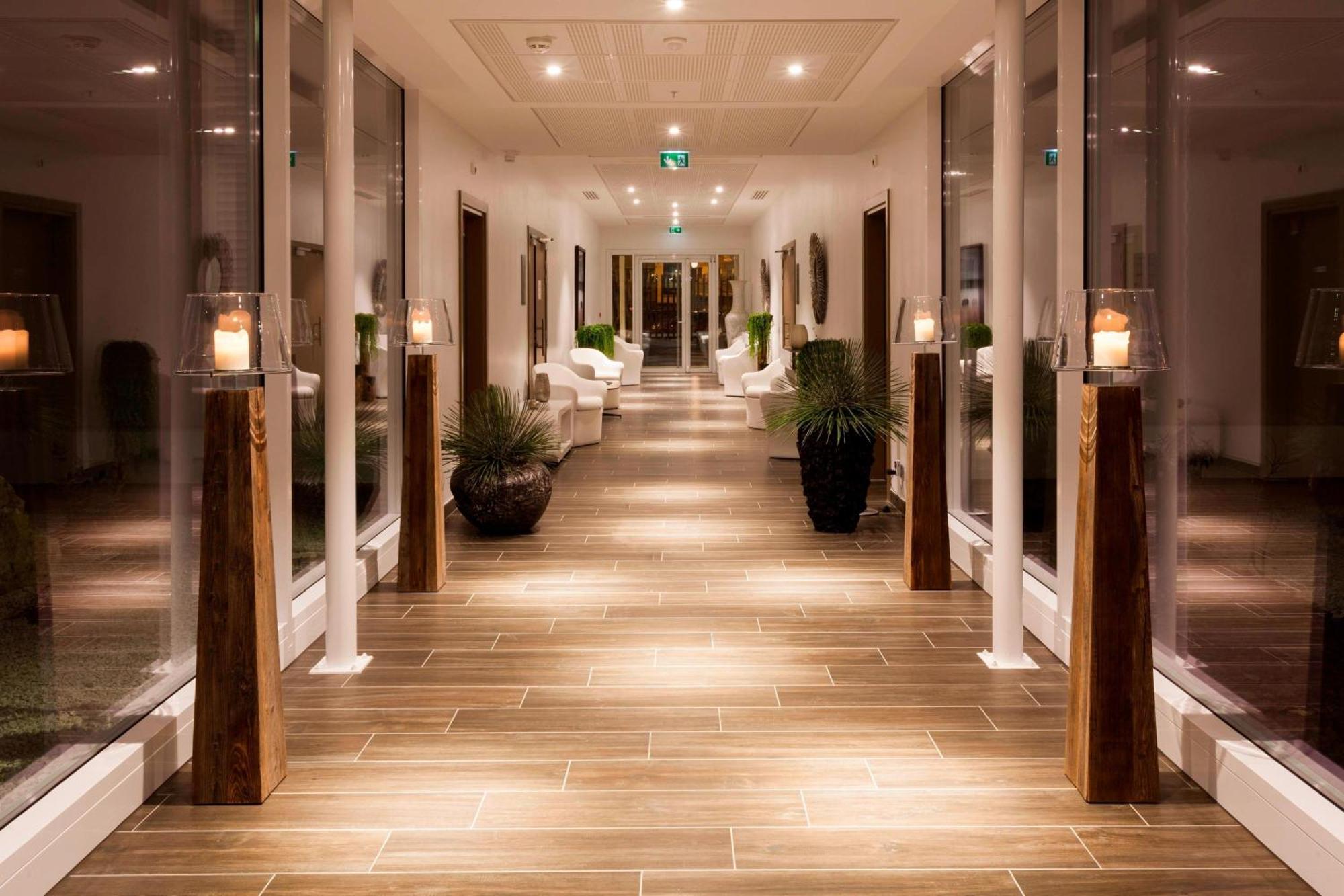Ac Hotel By Marriott Paris Le Bourget Airport Dugny Exterior foto