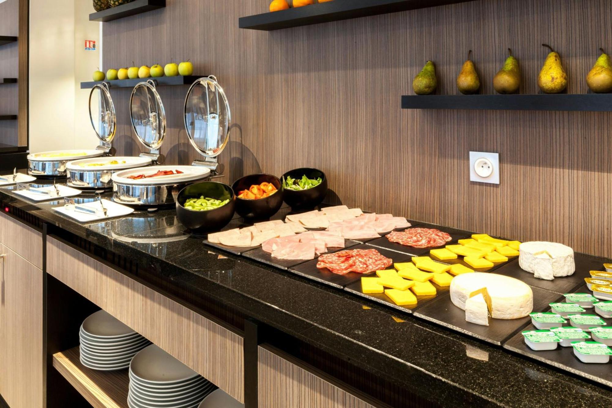 Ac Hotel By Marriott Paris Le Bourget Airport Dugny Exterior foto