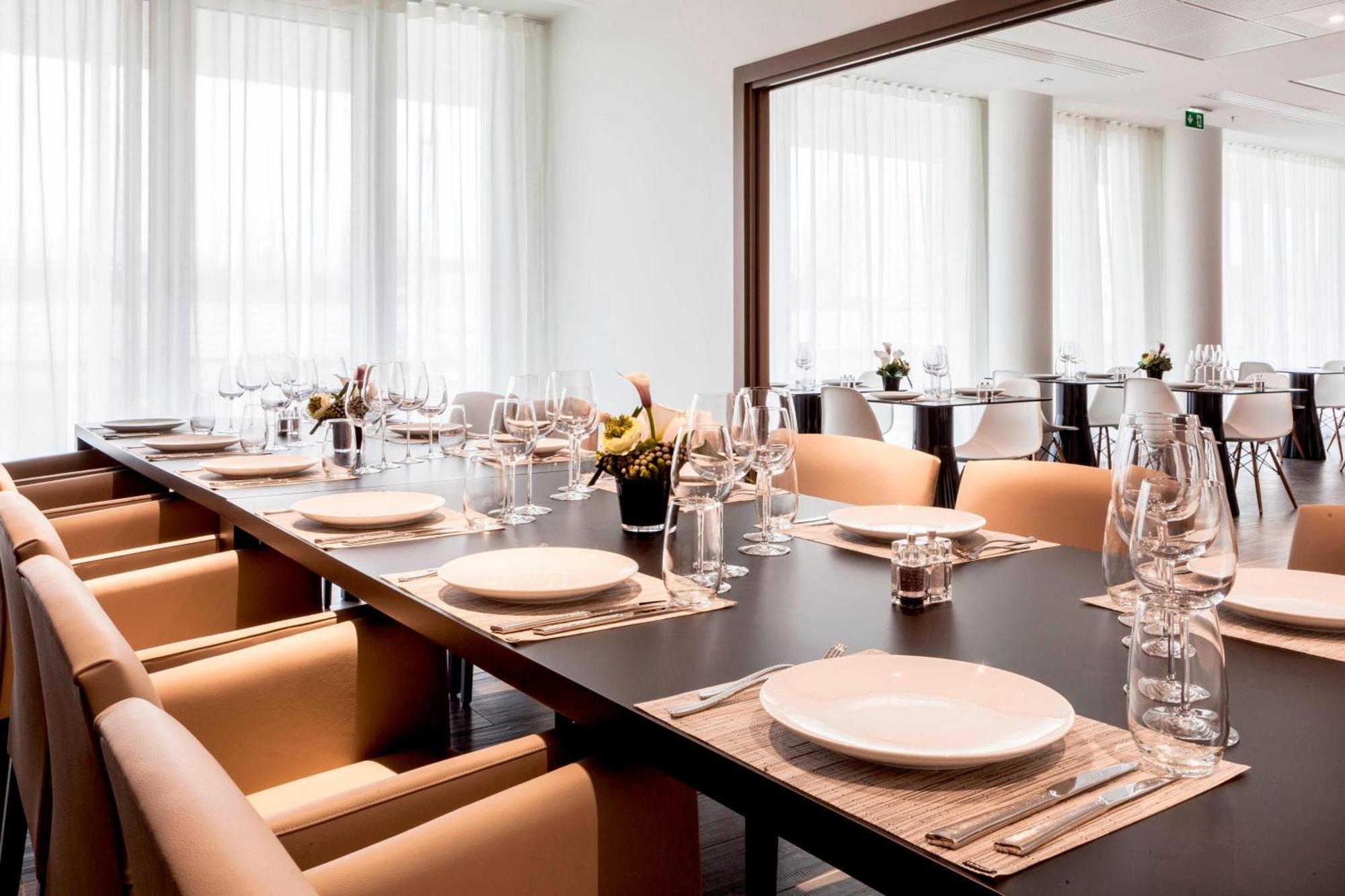 Ac Hotel By Marriott Paris Le Bourget Airport Dugny Exterior foto